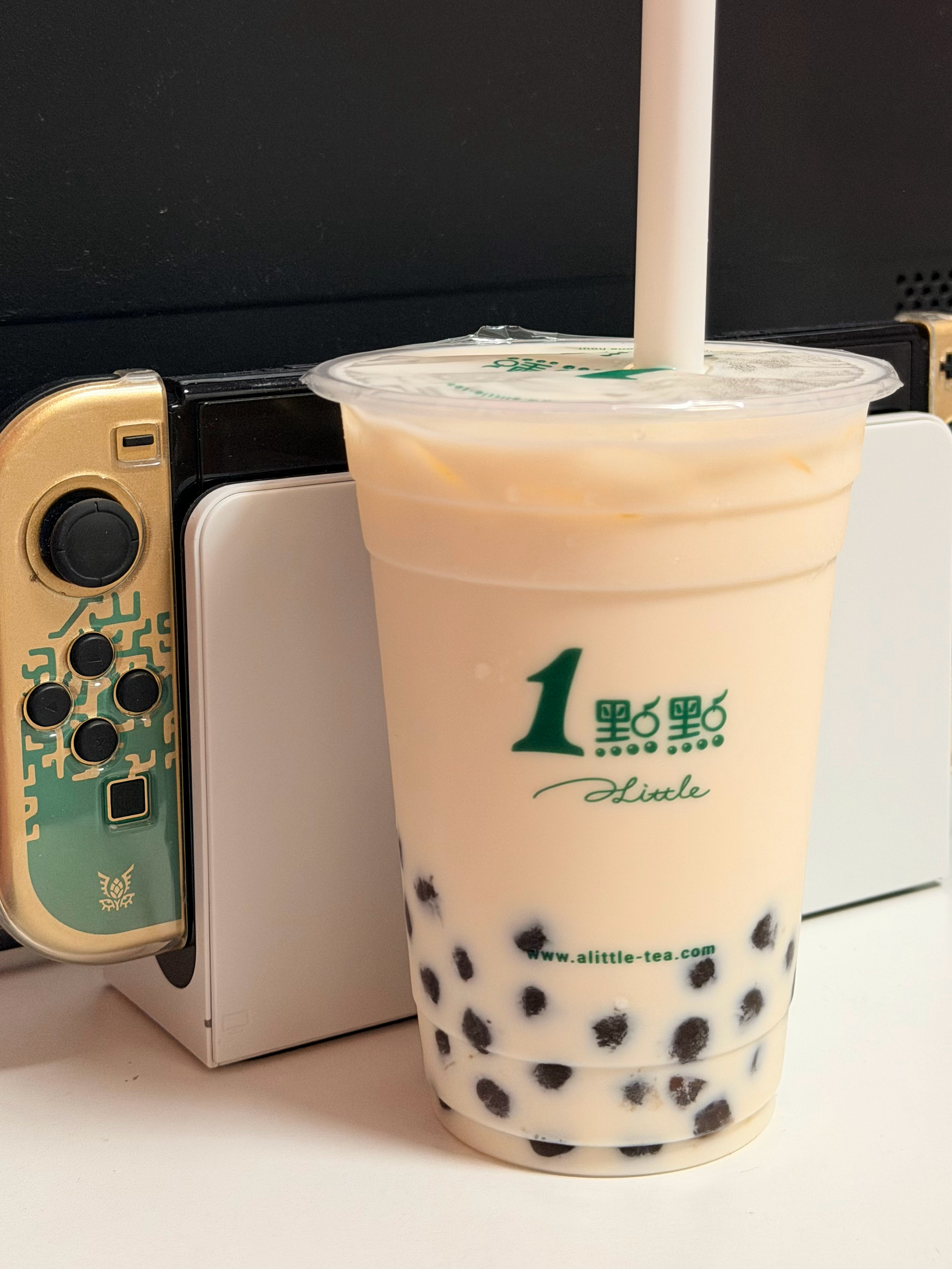 立秋的第一杯奶茶会让我今晚几点才睡呢？ 