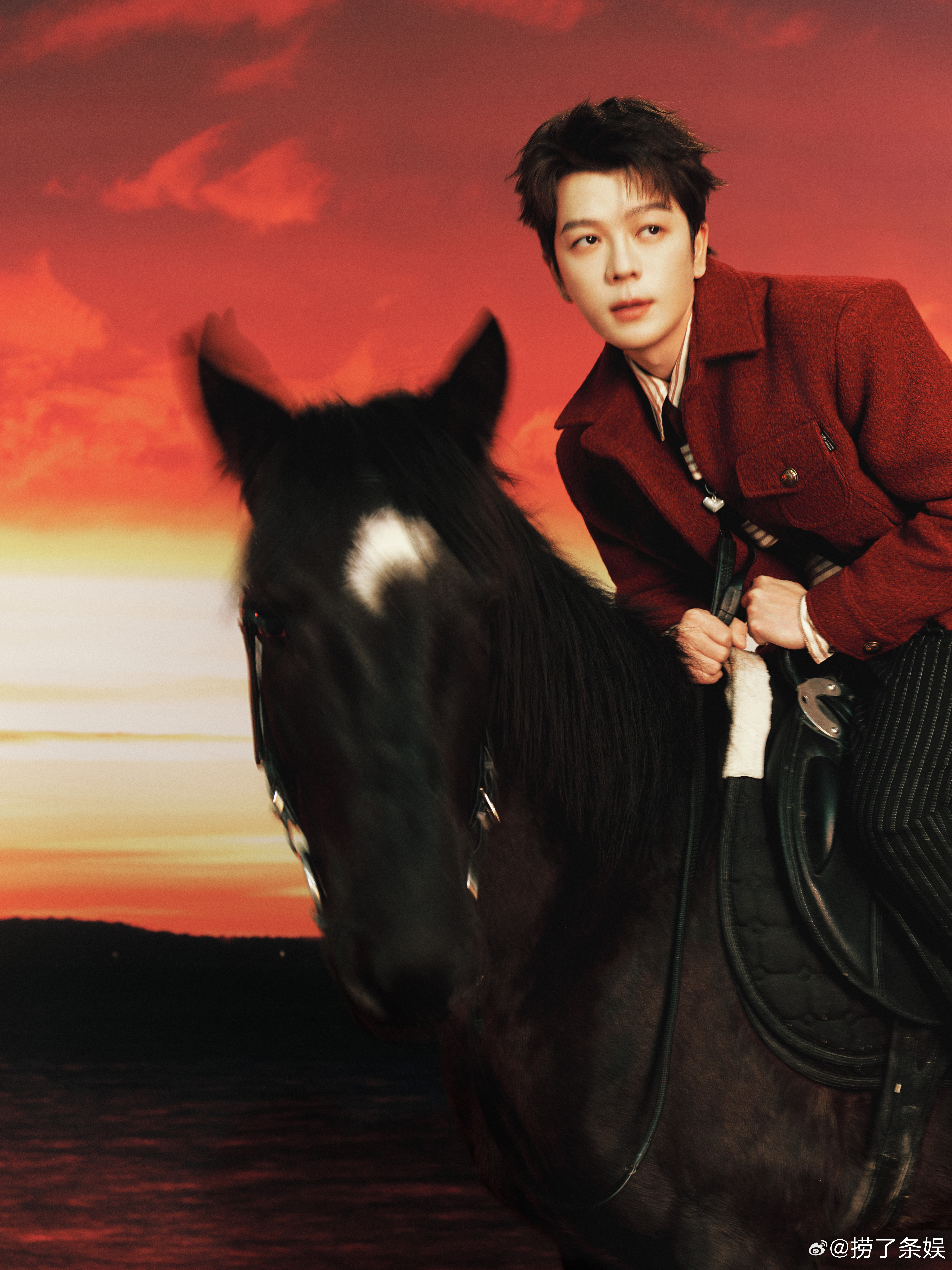 王栎鑫欠春晚的那盘菜补上了 春晚有他，厨房有他，王栎鑫也太绝了✨！把大家调侃的菜