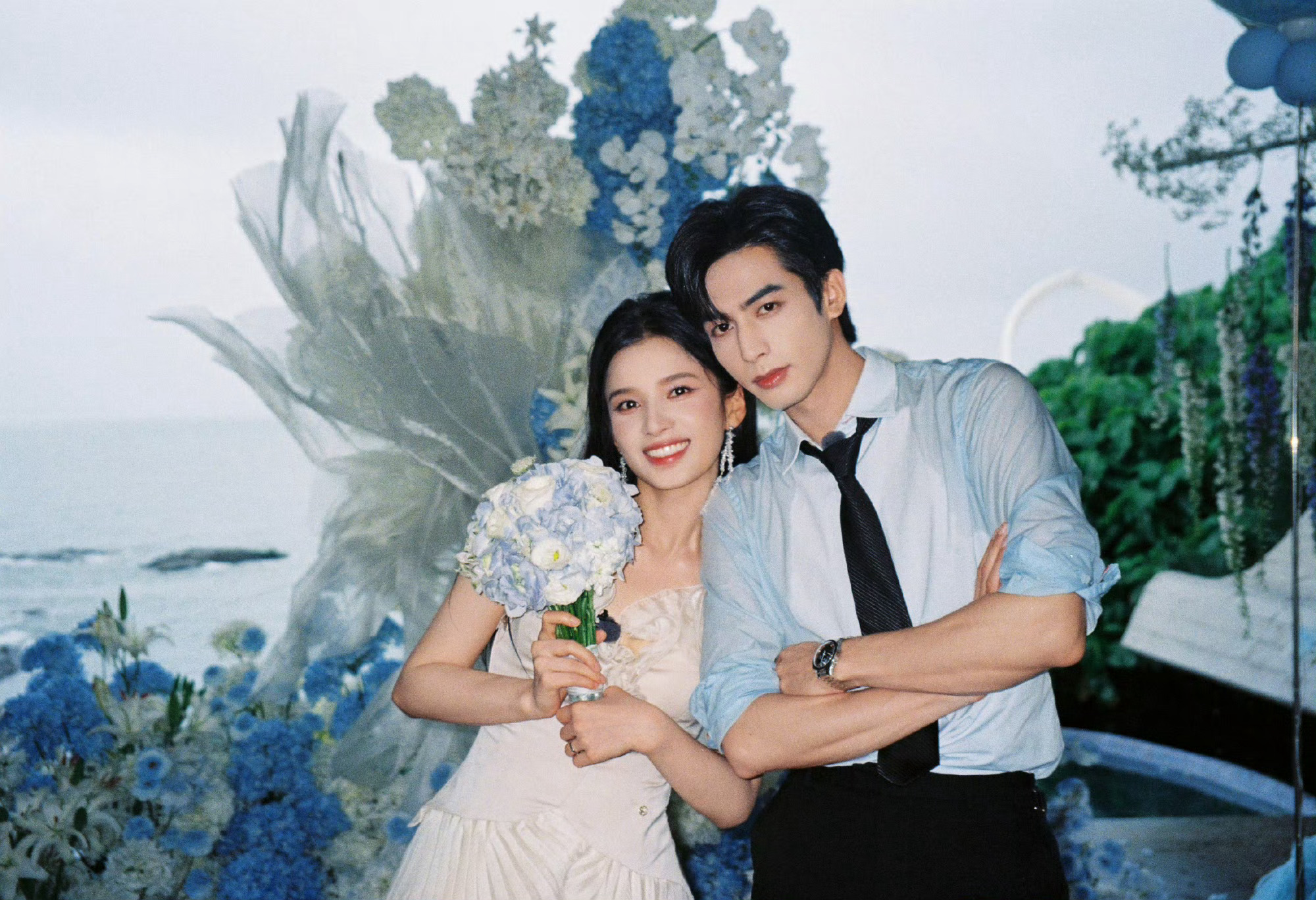 配到尖叫宋威龙张婧仪婚纱宝丽来宋威龙张婧仪婚礼宝丽来