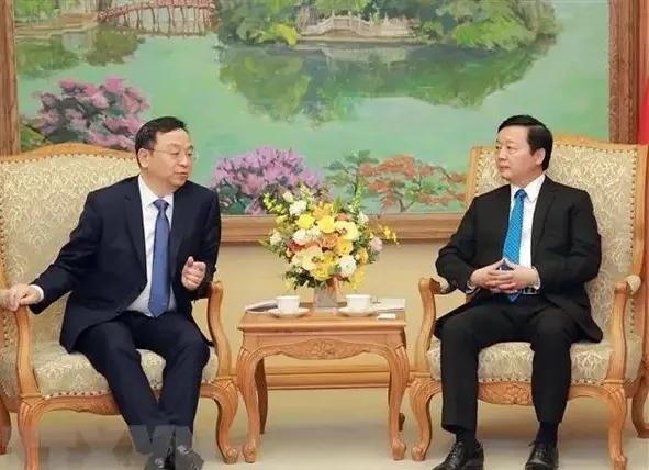 越南副总理会见比亚迪董事长王传福，比亚迪将在越南富寿省投资设厂。比亚迪投资越南非