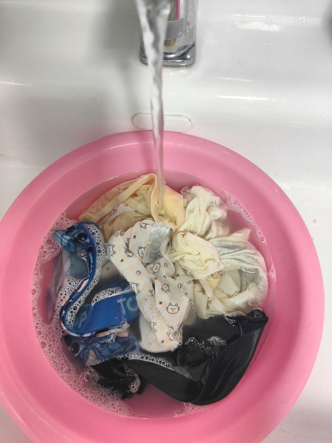 一买就上头还有好多全新的快二十条了可是尊嘟好漂亮外套不让穿烧的，里面还不能自己做
