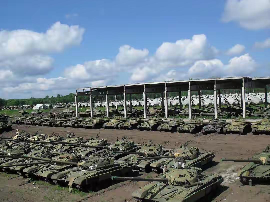 大家都在盯着卫星云图，看美军“亚伯拉罕·林肯”号航母打击群什么时候能从印度洋挪进