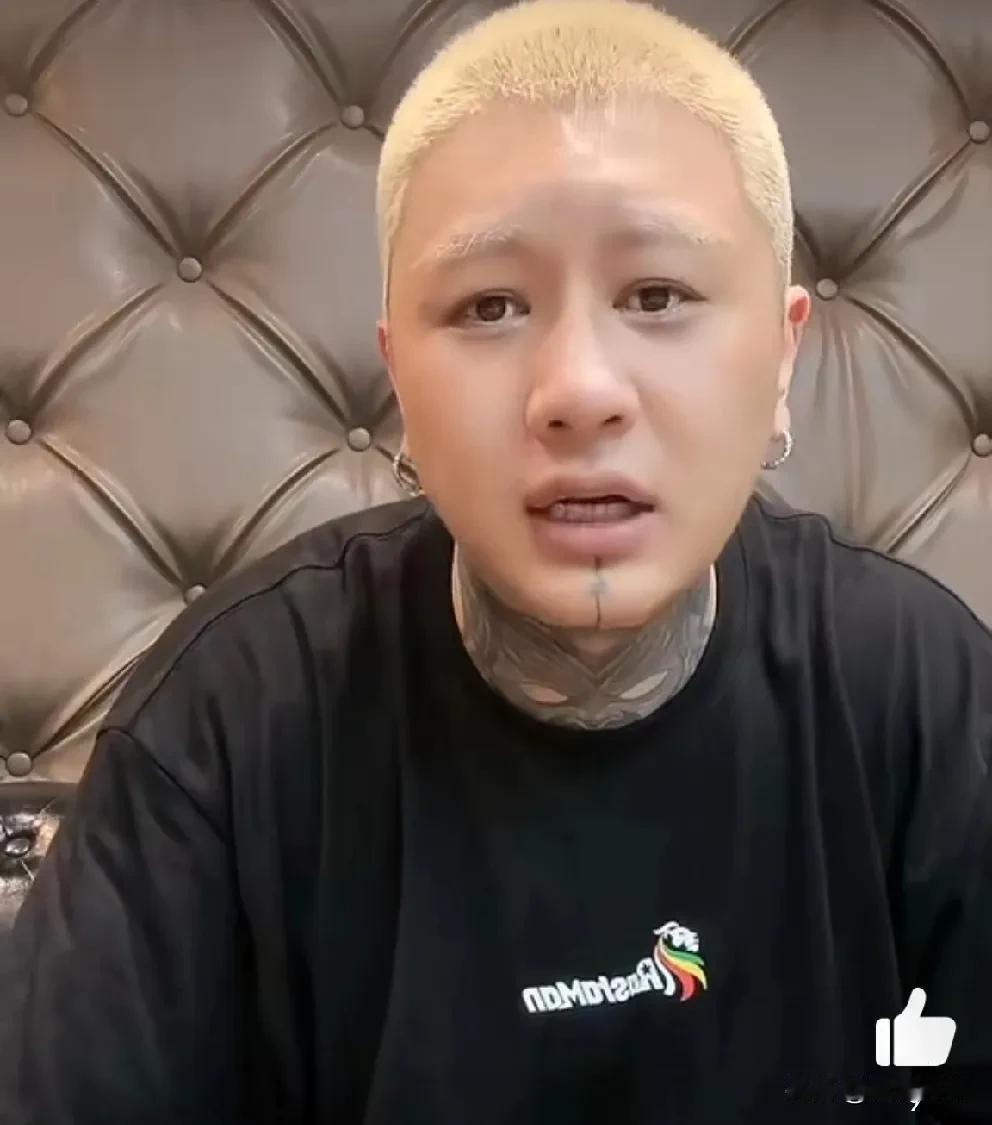 丈粉说花800万签约小白龙你怎么想的？方丈回答：你慢慢看就懂了！ 

     