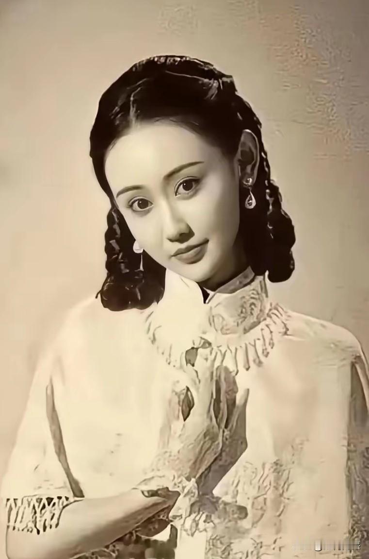 有人说这个女子长得非常漂亮，说什么是百里挑一、千里挑一、万里挑一的，甚至称之为国