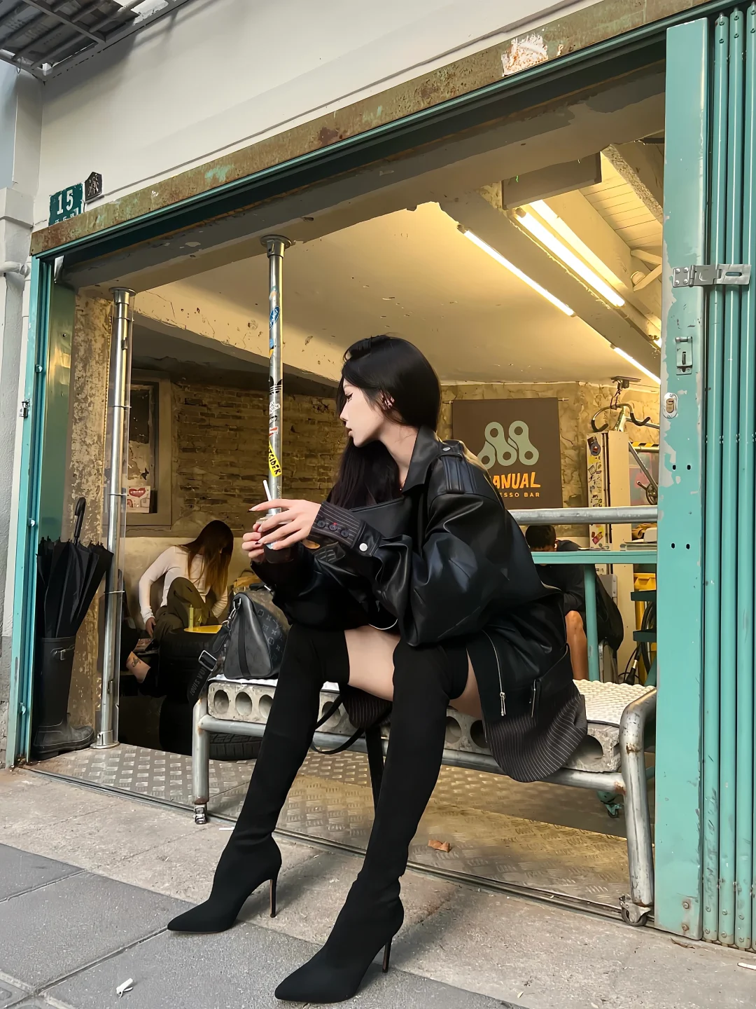 Like the feeling that leather jackets🕳️