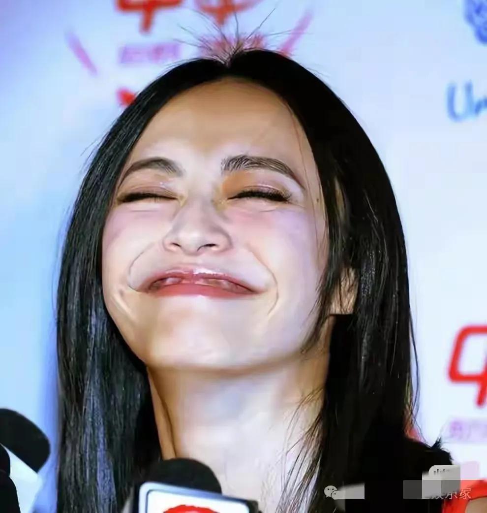 方圆天地，为头条联友对联：
良言一句三冬暖，
恶语几声六月寒。