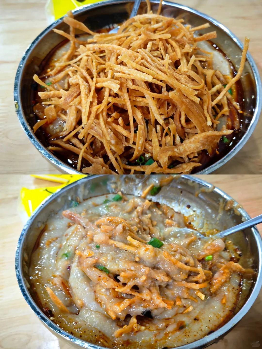 四川美食  油茶不是茶，是大米粉糊糊搅馓子，又脆又香，这种南充油茶在成都好像很少