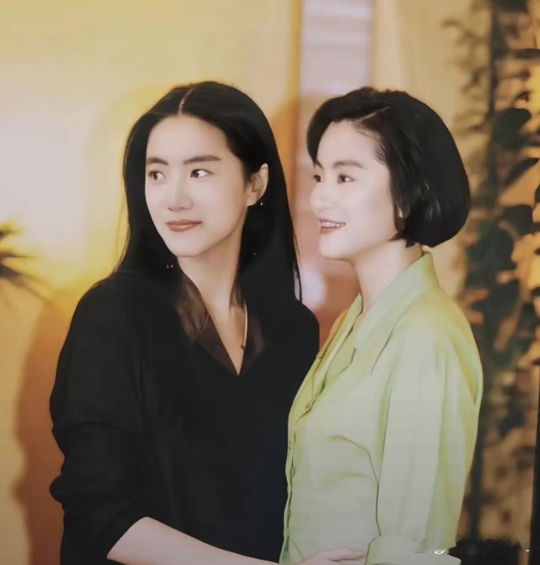 林青霞和替身傻傻分不清。 