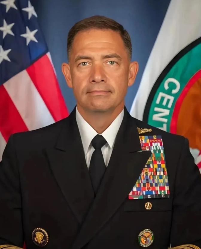 2026 年 4 月 14 日，美军中央司令部突然宣布，上万名美国大兵带着十几艘