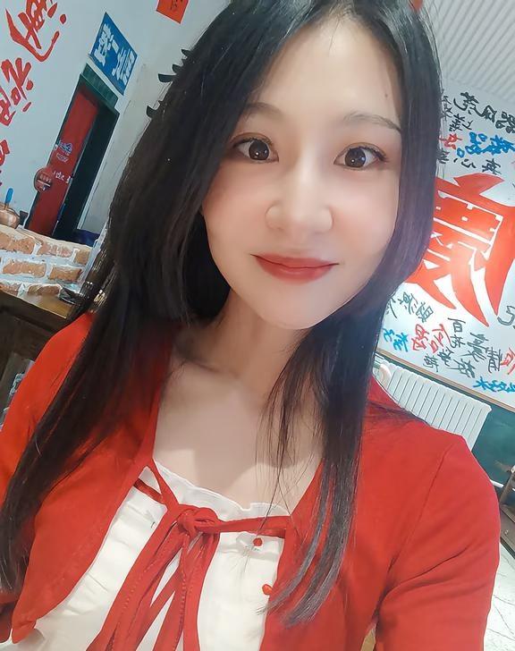 帮40个孩子填完志愿，奖励自己公主切
把6.25到7.25的忙碌都画上句号啦，帮