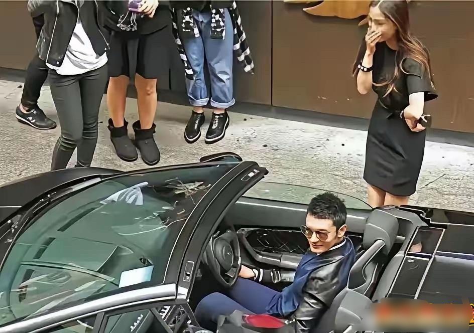 当年黄晓明送杨颖二手兰博基尼，她笑得像中了奖。现在回头看，也就是场“流量表演”…