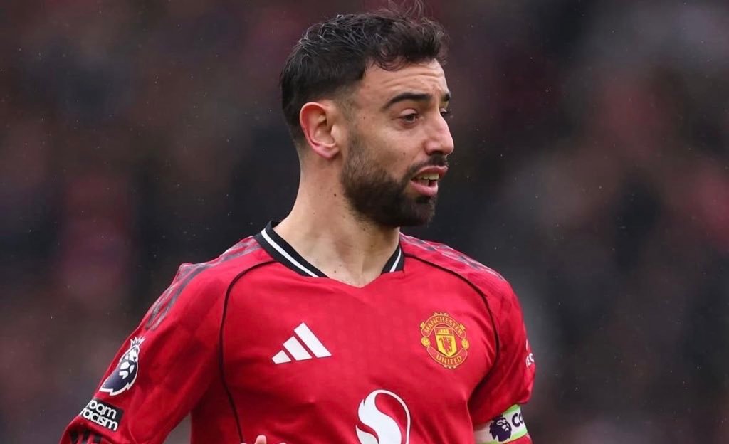 鲁尼：我认为布鲁诺·费尔南德斯是一名顶级球员，但要说进入曼联历史最佳阵容，我觉得