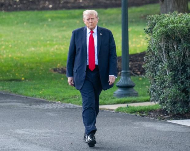 ·中美普通高层会晤引发舆论震荡，欧洲心态破防背后藏残酷国际现实。

很多人最近都