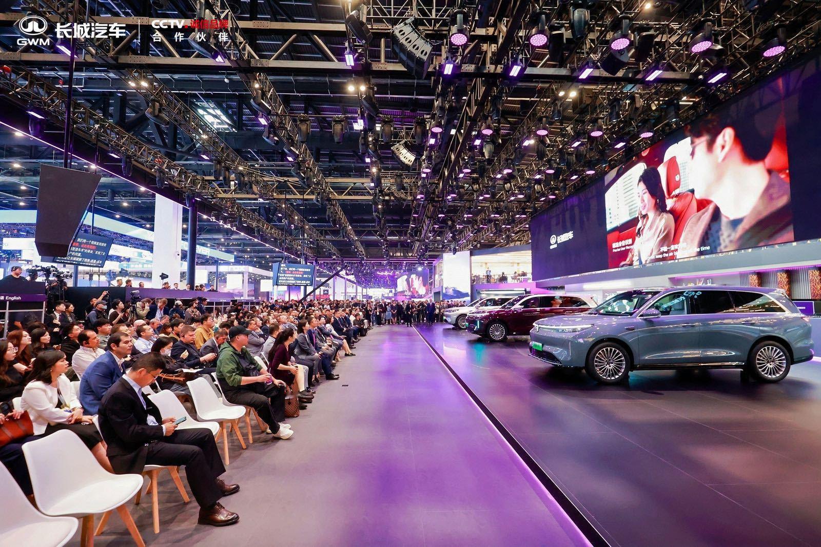 2026北京车展，归元+V8，长城汽车双王炸！这一波北京车展，长城汽车直接把“技