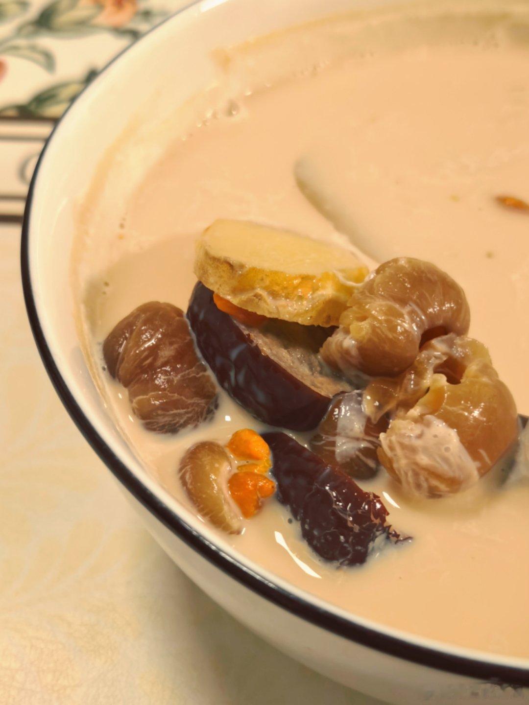 什么是爱呢[抱一抱]是每个生理期鸿哥的红枣桂圆姜茶/姜奶我鸿的恋爱日记 ​​​
