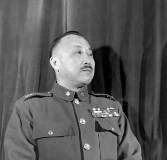 1938年，国民党将领卫立煌被日军重重包围，生死一线，就在这千钧一发之际，八路军