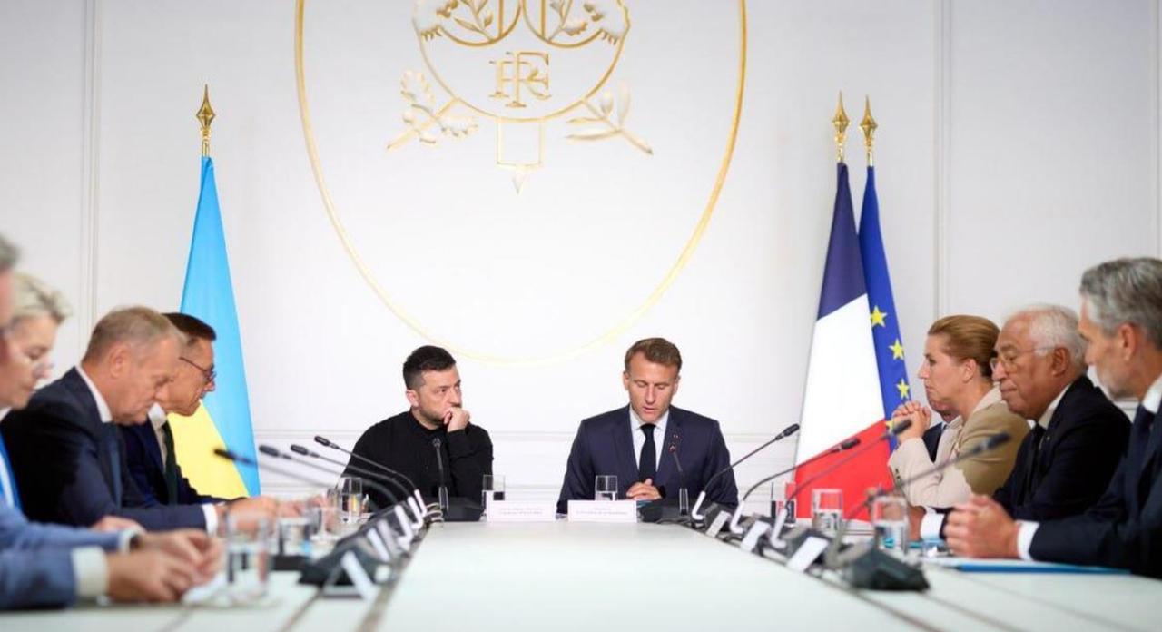 欧洲议会里一个主要党团的领袖韦伯最近公开说，欧盟应该以自己的名义，向乌克兰派出军