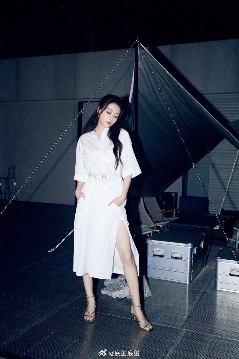 孙怡好嫩的玉足 