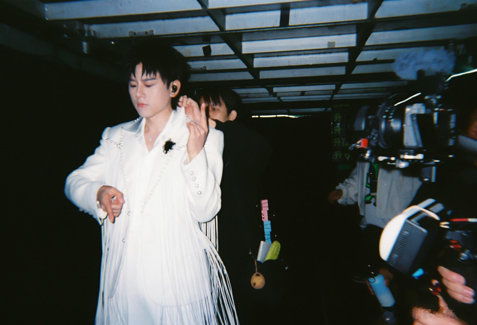 张杰演唱会胶片相机原图 