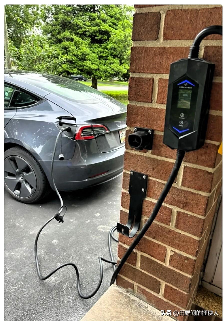 那些开油车的人，
这次是真的坐不住了！
因为从3月1号开始，
党政机关、事业单位