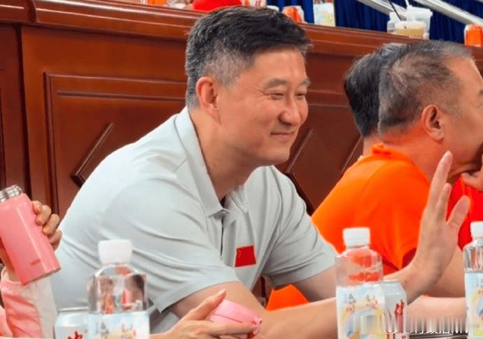 家乡+家庭+冲冠三选一！杜锋续约宏远暂无进展，推测3个理想下家，新疆，北控和山西