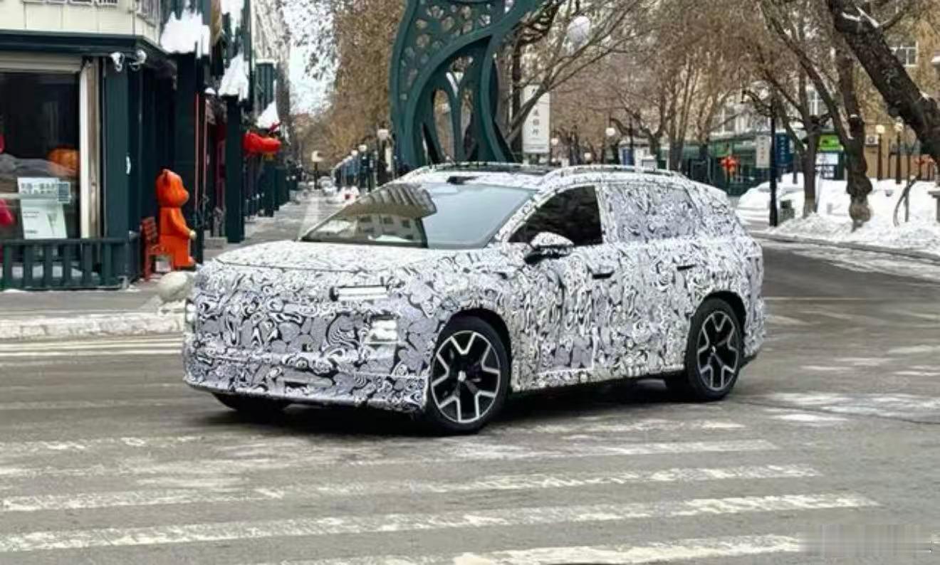 一汽‑大众ID.AURA正式亮相，中大型纯电SUV定位，携手大众安徽与众08上汽