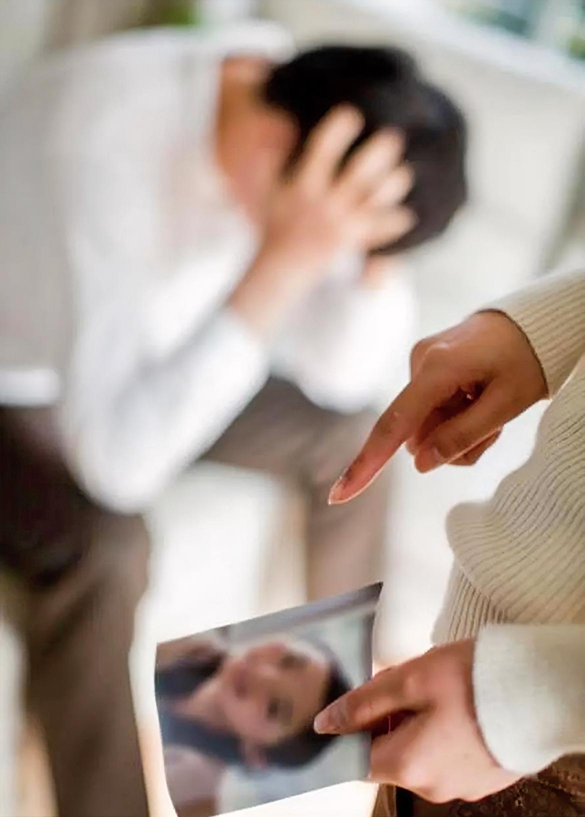 面对背叛，真正的婚姻救赎不是对抗

心里有爱的人，是当不了坏蛋的。那些总嚷嚷着要