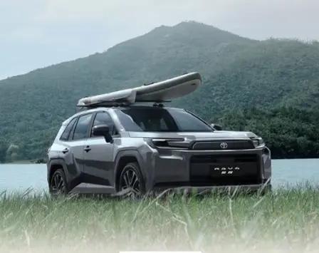 第六代荣放2.5L双擎版配备先进的电控四驱系统，最大功率136kW，WLTC百公