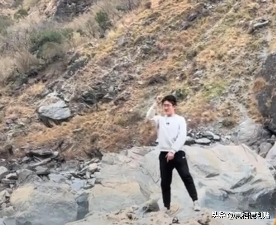 虎跳峡遇难者身份，1997年出生的山东枣庄小伙杜先生，是位性格温和、深受学生喜爱