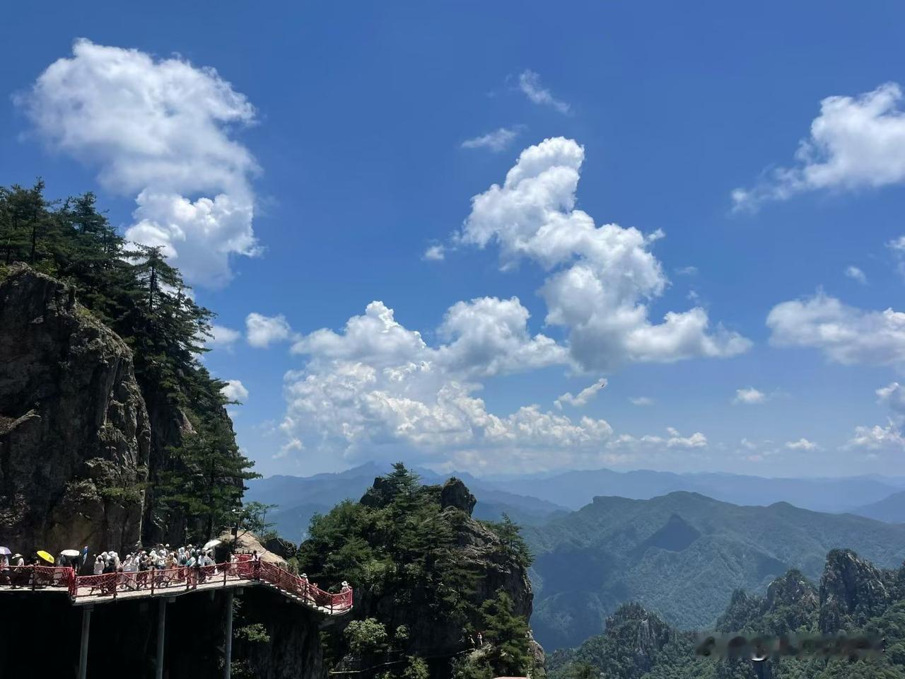 打卡老君山！