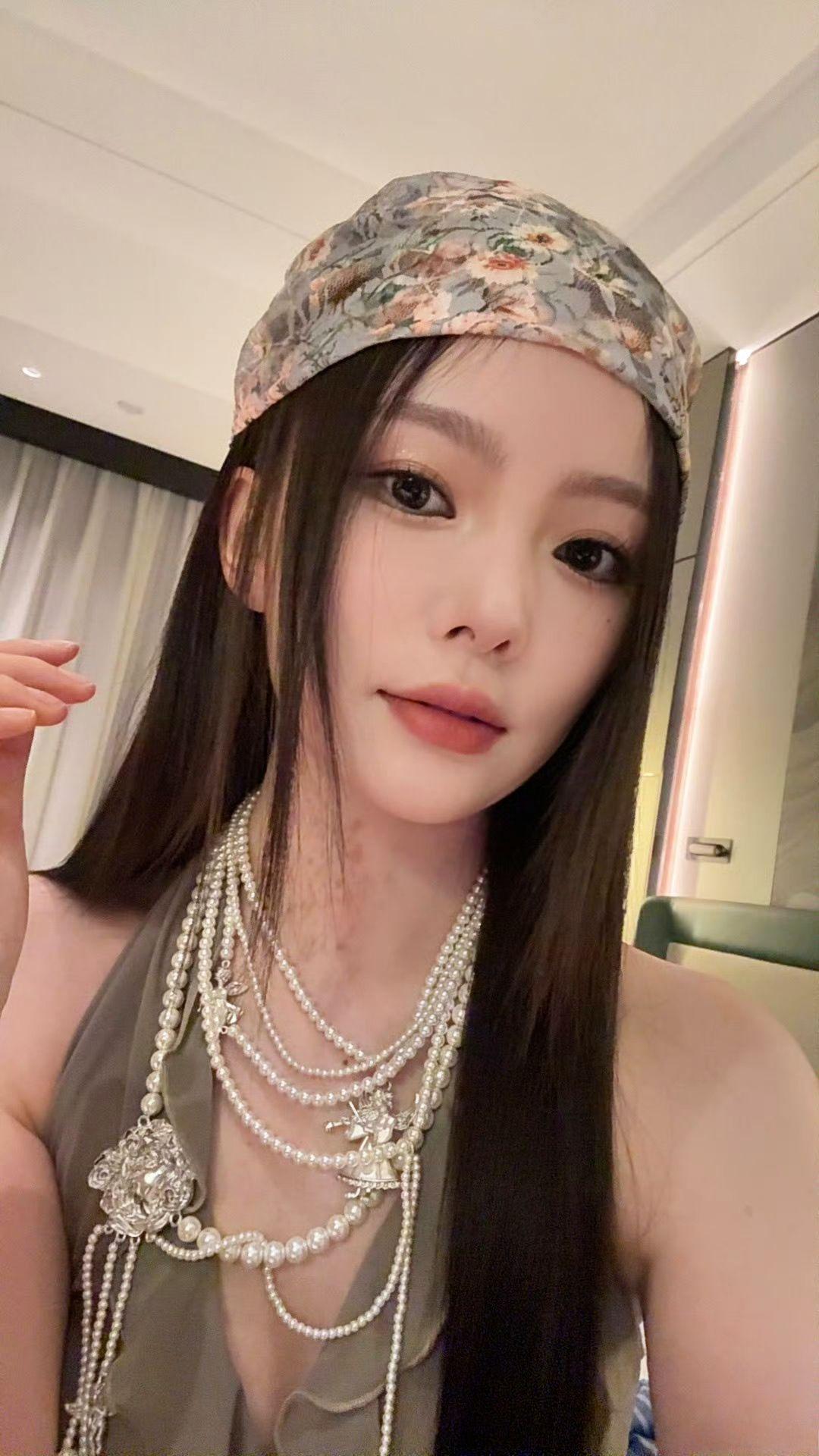 你用的什么香水，我买一瓶，用来想你！