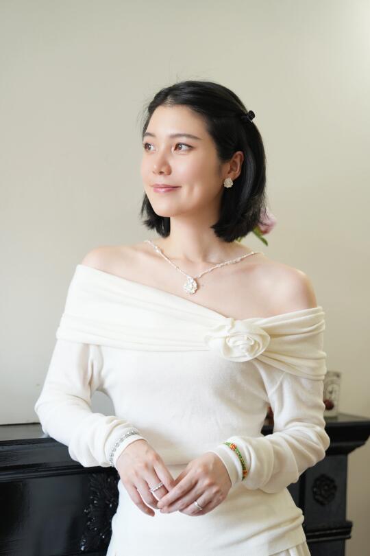 当极简白遇见褶皱花漾|温柔到骨子里的浪漫