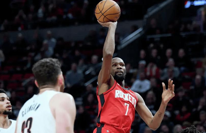 说实话范大头受伤最大受益人不是谢泼德

而是贾巴里，去年贾巴里已经贬为替补了，那