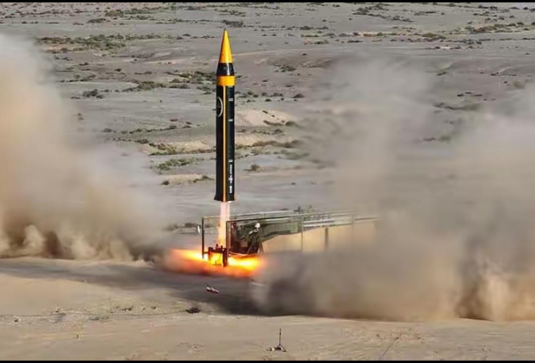 伊方的攻击再次刷新了外界的认知，对英美在印度洋的迭戈加西亚岛的联合基地，实施了导