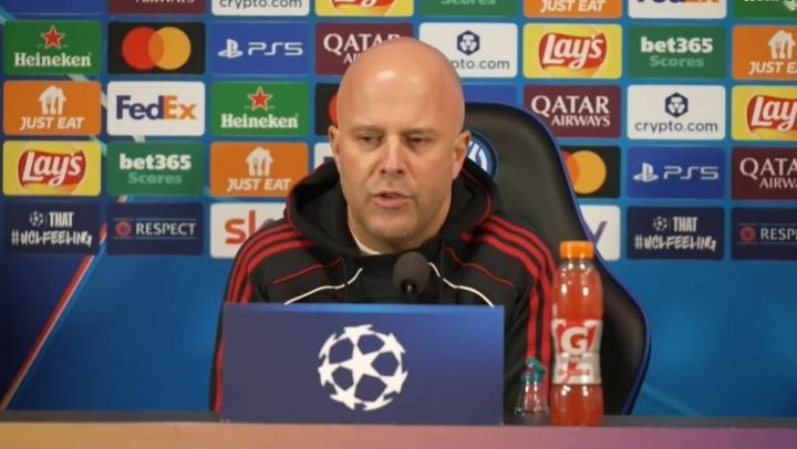 萨拉赫无缘利物浦欧冠名单 萨拉赫无缘利物浦欧冠名单，主教练斯洛特出席对阵国际米兰