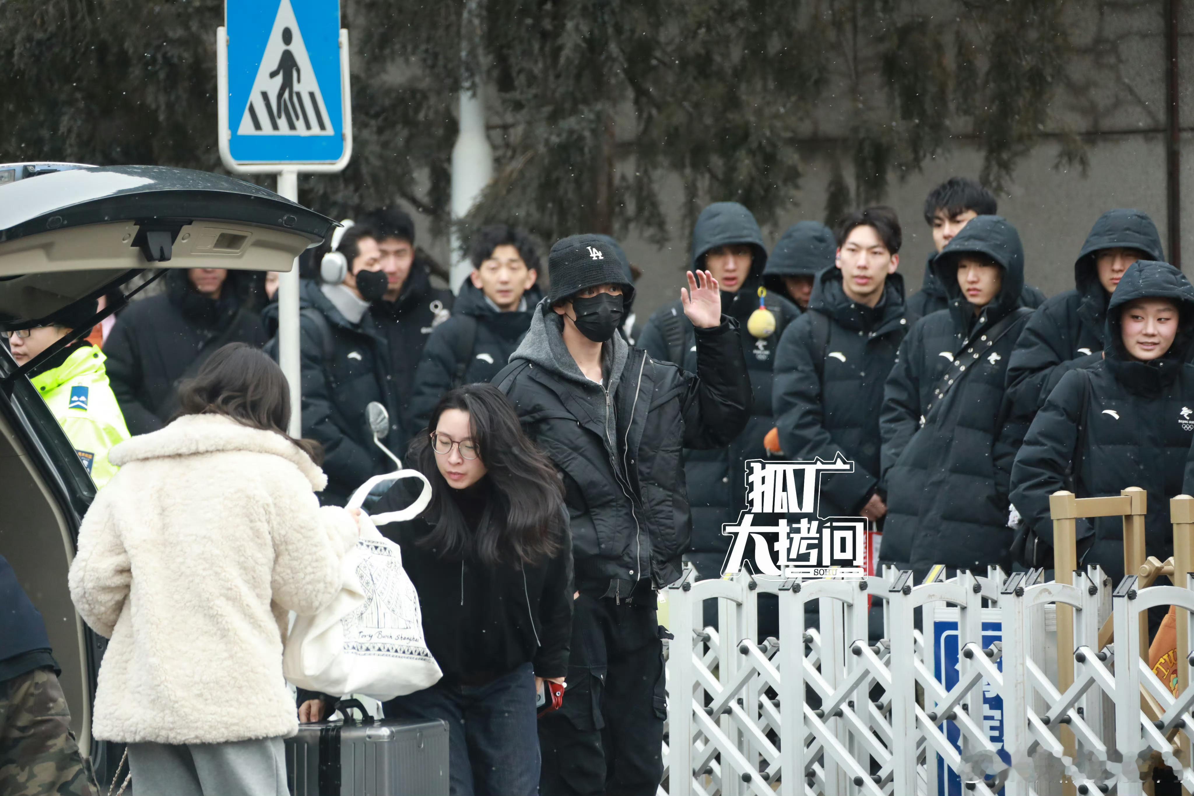 2026央视春晚首次联排毕雯珺 现身马年春晚联排啦！越来越好