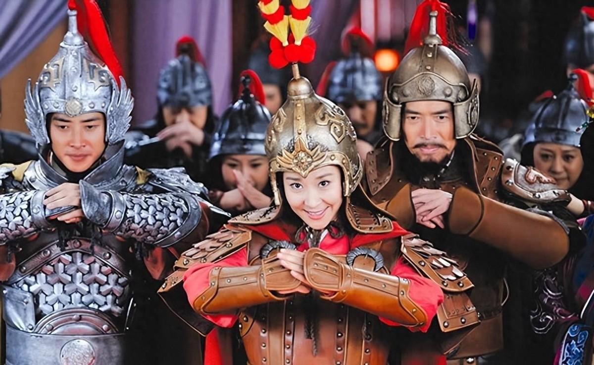 杨家将十二寡妇西征，穆桂英最悲惨遭万箭穿心，只有一位成功善终，结局令人唏嘘！
1