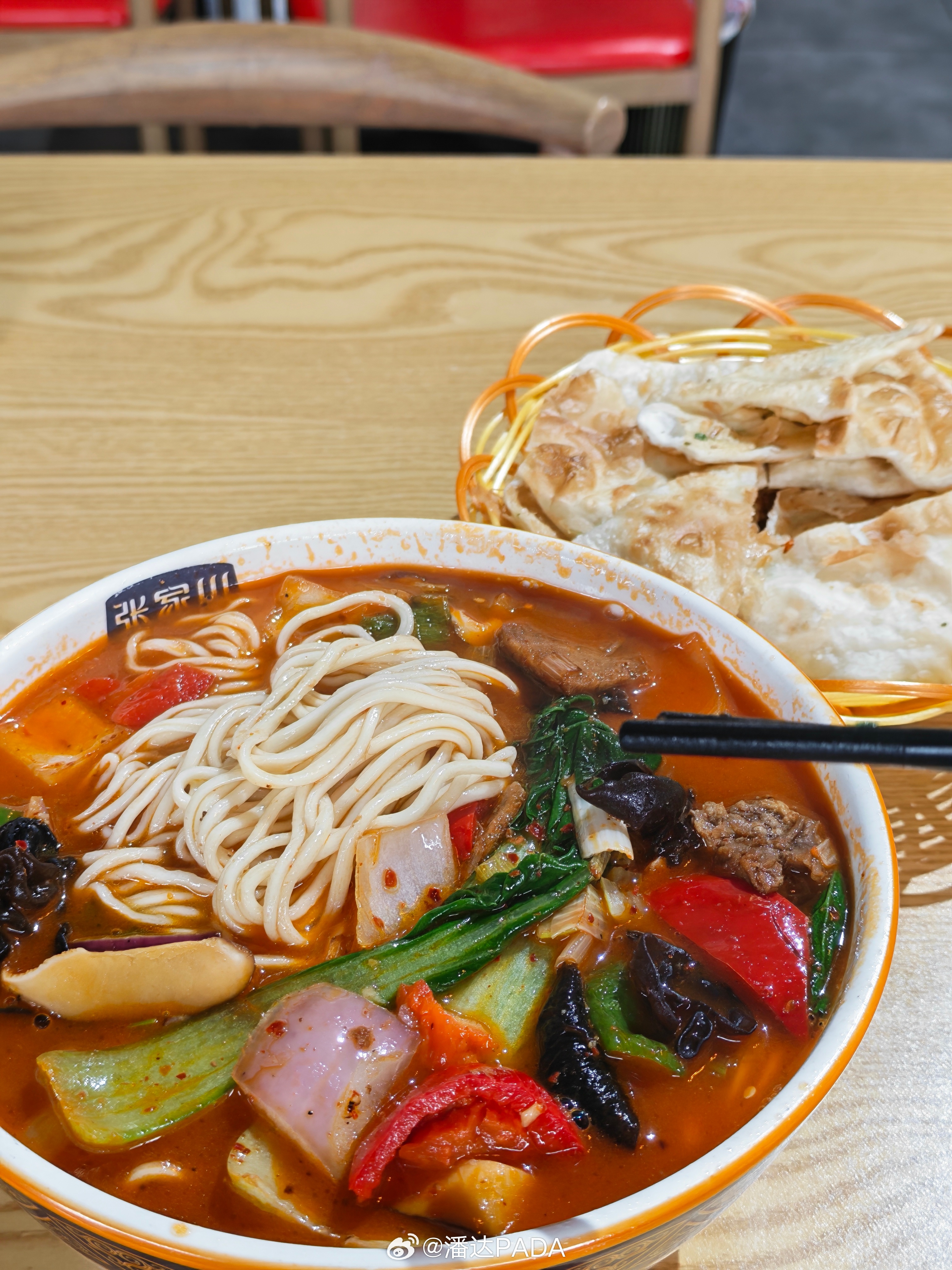 好久没吃兰州牛肉面了