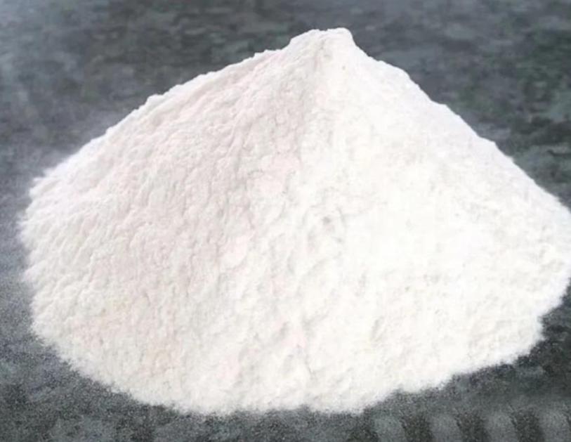 当纳米尺度的微观裂隙击穿宏观世界的惰性神话，这抹工业白正站在安全边界的重塑时刻
