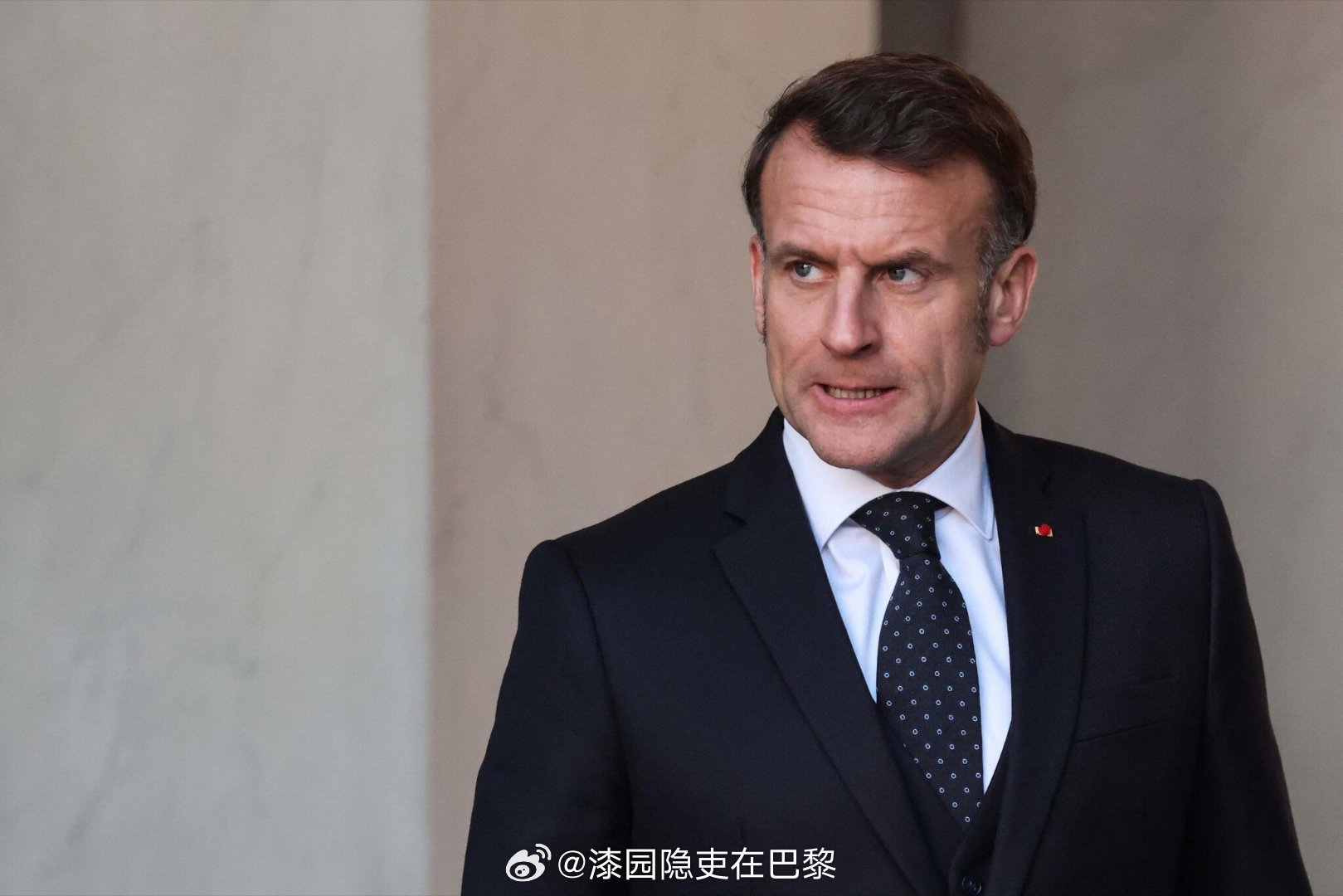 海外新鲜事 法国总统将于1月15日（周四）上午紧急召开国防委员会会议。会议将于早