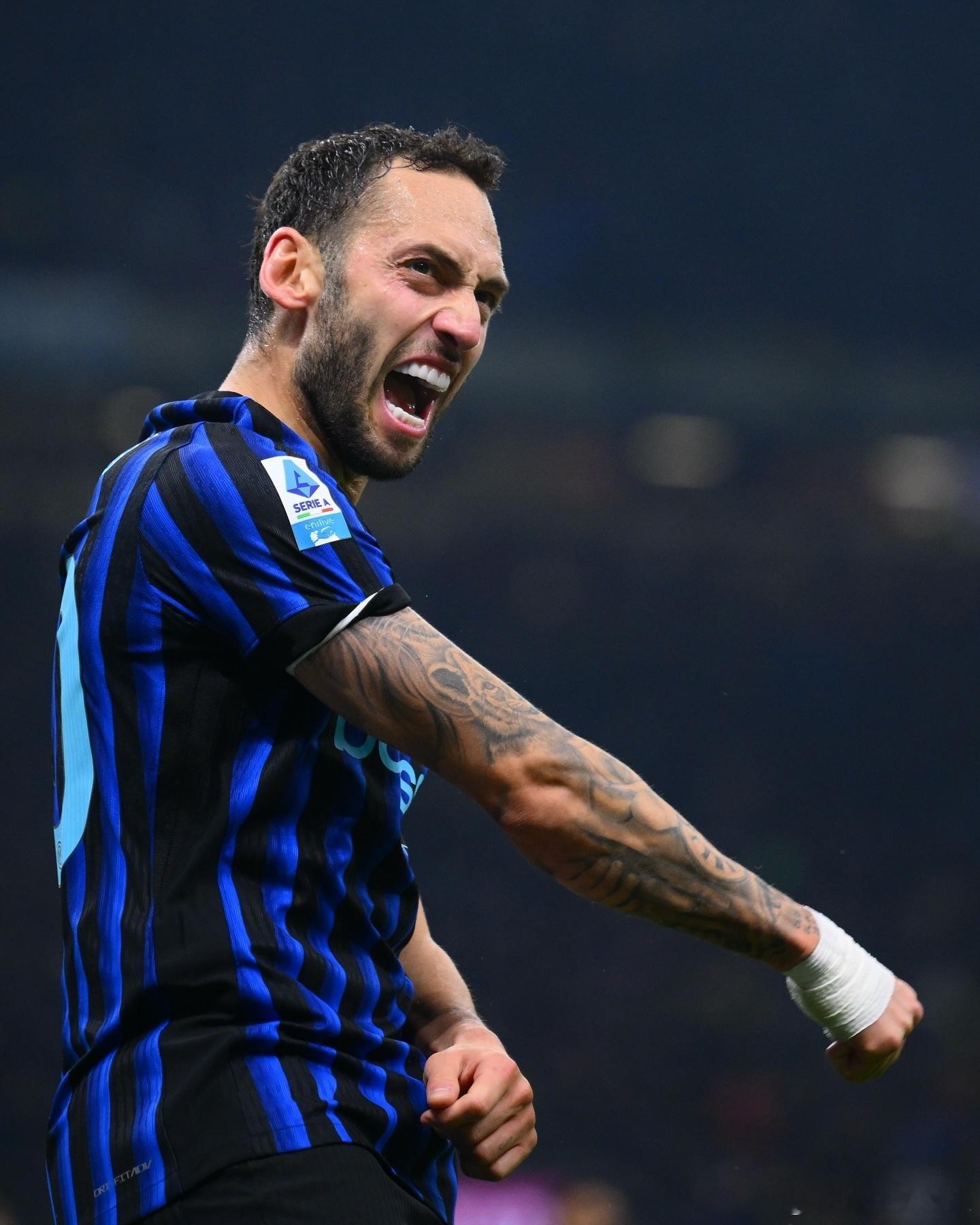 分享一个数据，恰尔汗奥卢17场收获7粒进球外加3次助攻，赛季未过半就已经上双。国