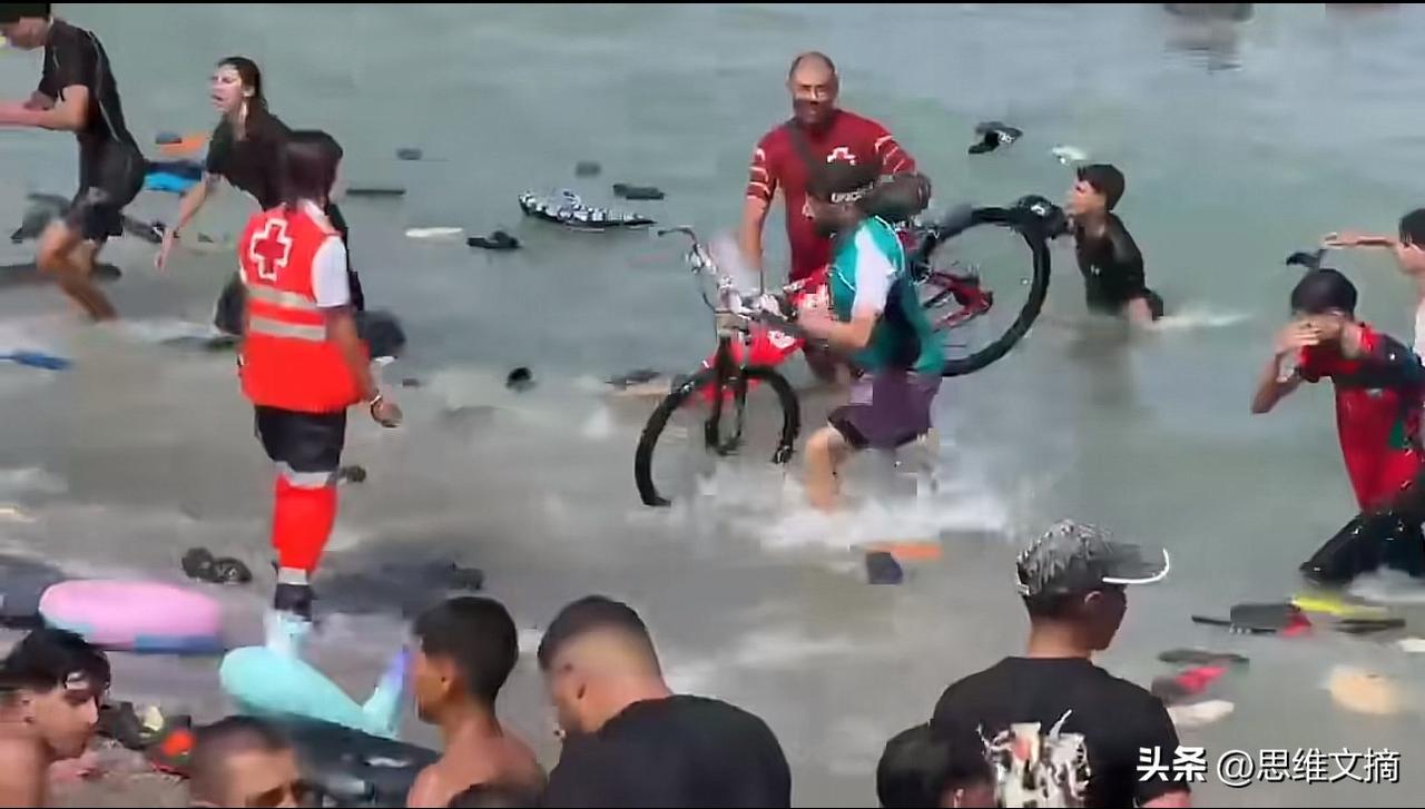 一天涌进5万人！
西班牙飞地休达被挤爆，67人死在海滩上。还有带着自行车偷渡的狠