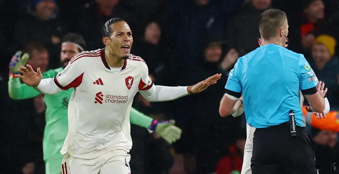 伯恩茅斯3比2利物浦 塞门约转会去曼城了，伯恩茅斯还有8个伤员，包括主力克鲁伊维