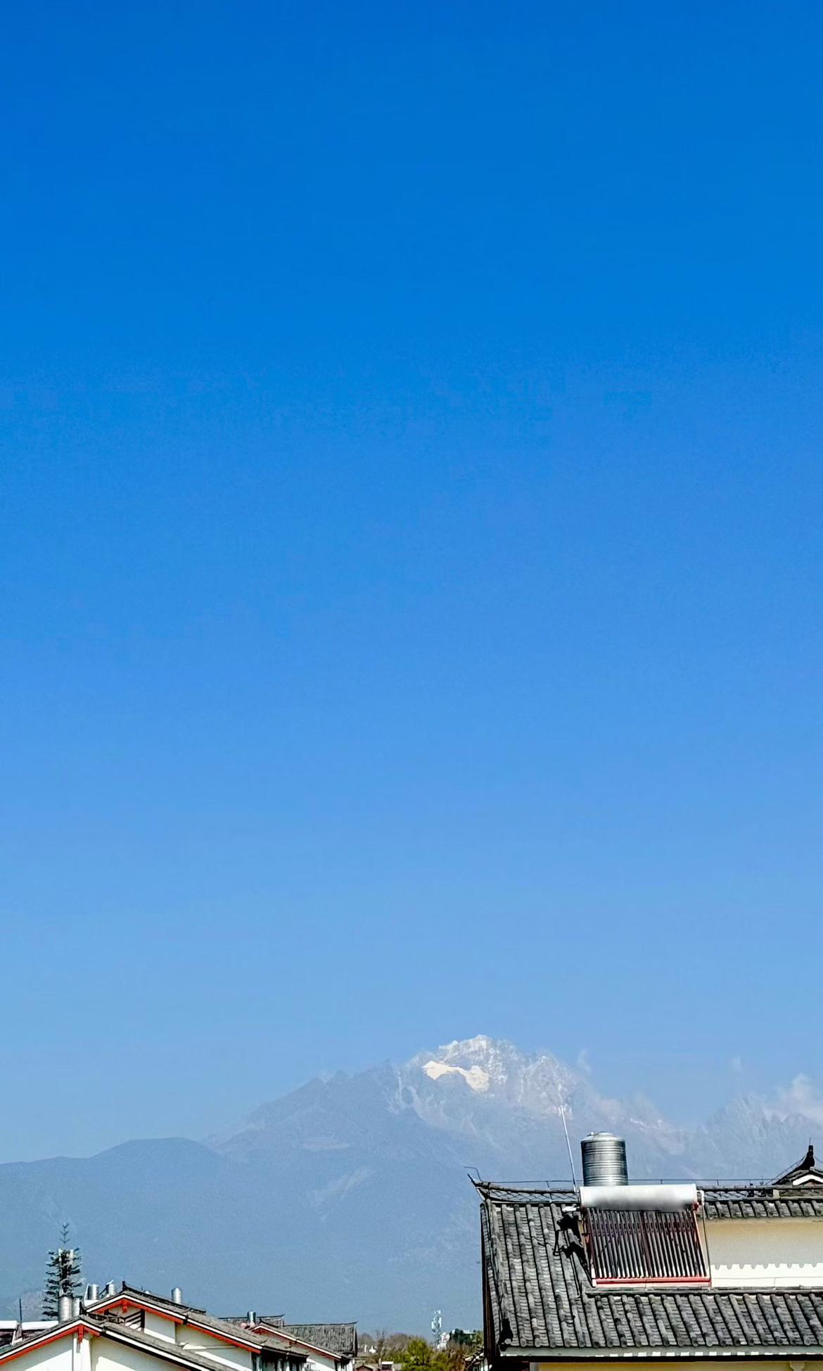 我的今日状态：😁轻松愉快
我这里的天气：☀️晴天