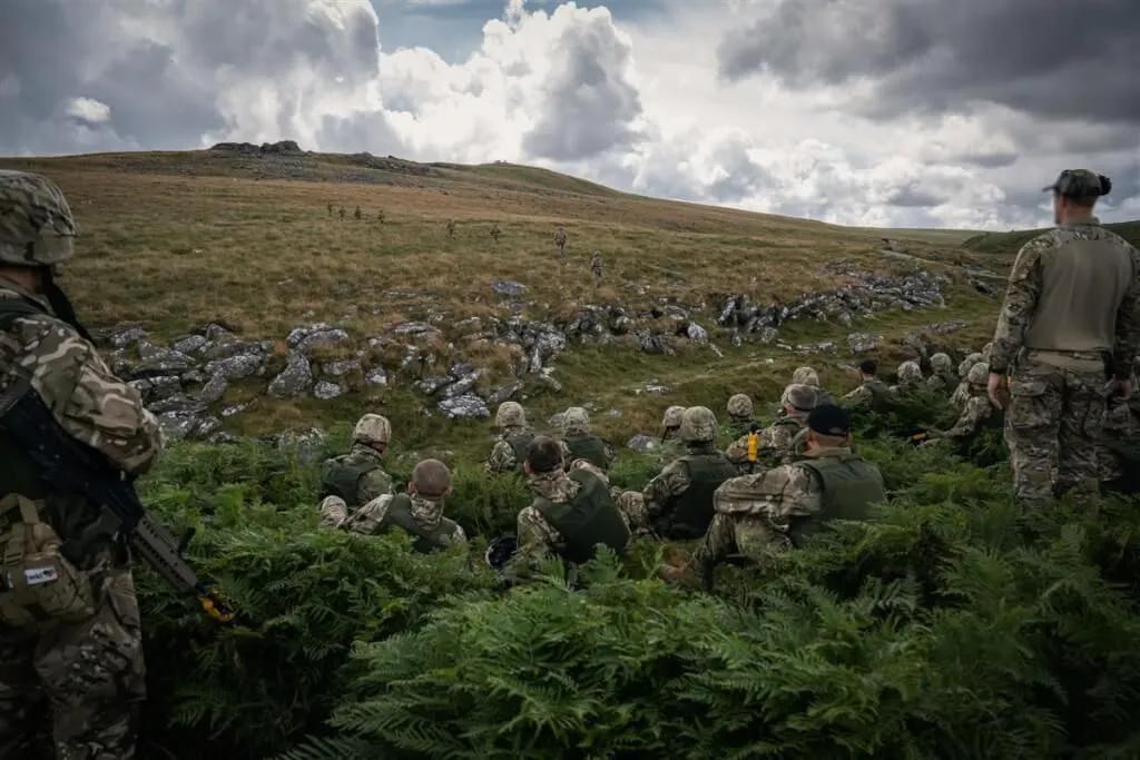 英国国防部表示900名乌克兰陆战队员，近日在英国结束总长度近6个月的训练，即将返