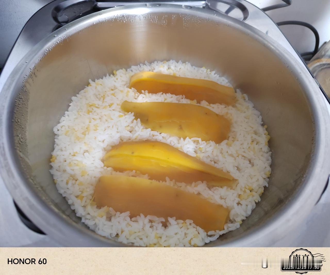 今天是2025年12月25日，南京市天气晴，气温-2～8℃。由于受强冷空气影响，