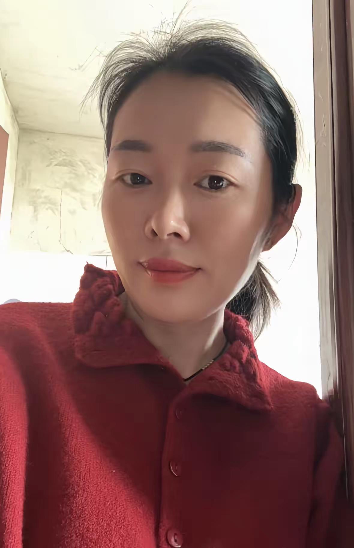 到了喜欢红色的年纪了……