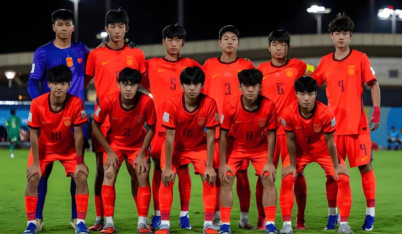从U17国足2:3惜败日本，看清中国足球青训的现状与残酷现实
 U17国足2:3