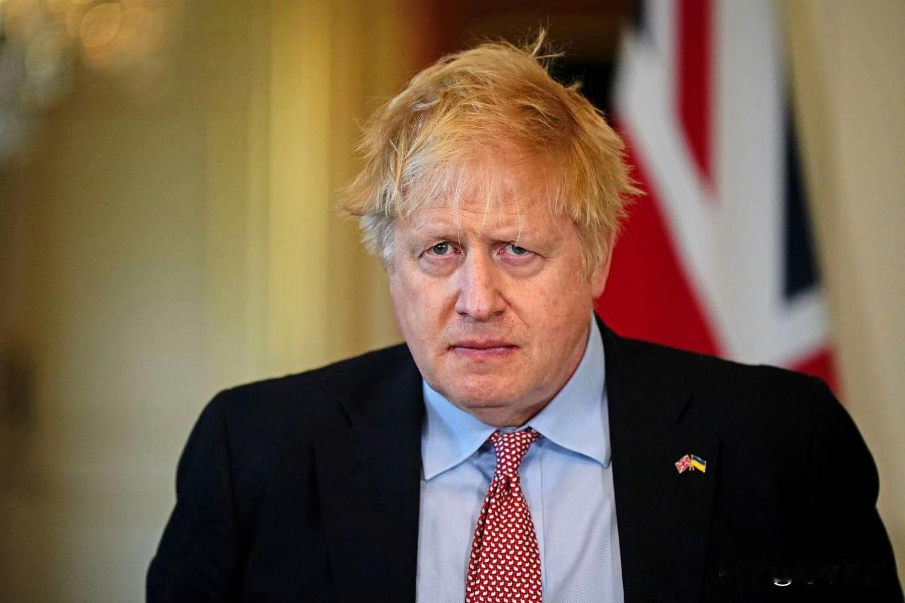英国前首相约翰逊公然宣称乌克兰大部分地区已安全，鼓噪西方联军立即进驻。他称这些部