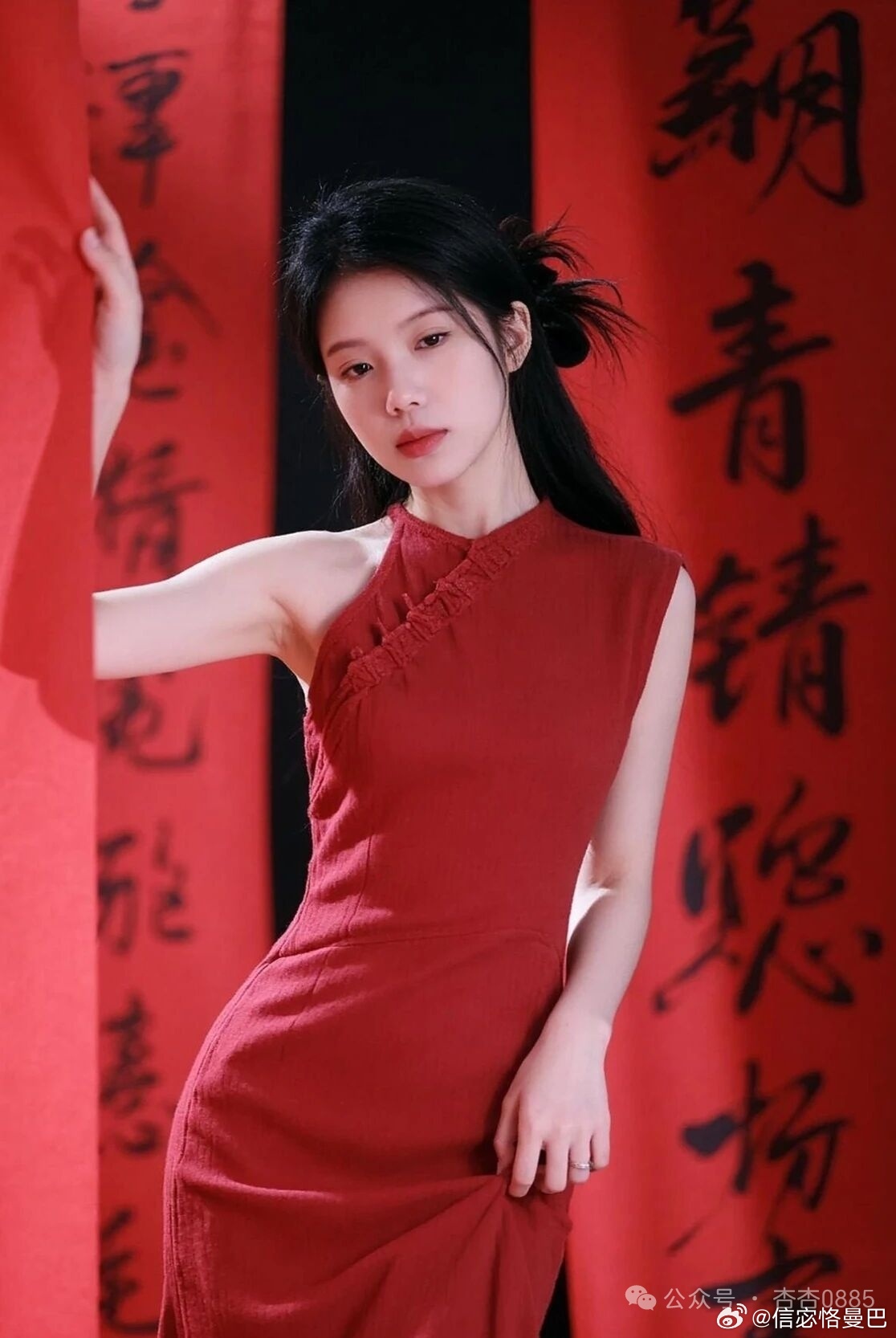 何为人品:苦时不出卖朋友，难时不算计他人，穷时不坑蒙拐骗，富时不目中无人。 